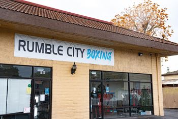Neighborhood gyms